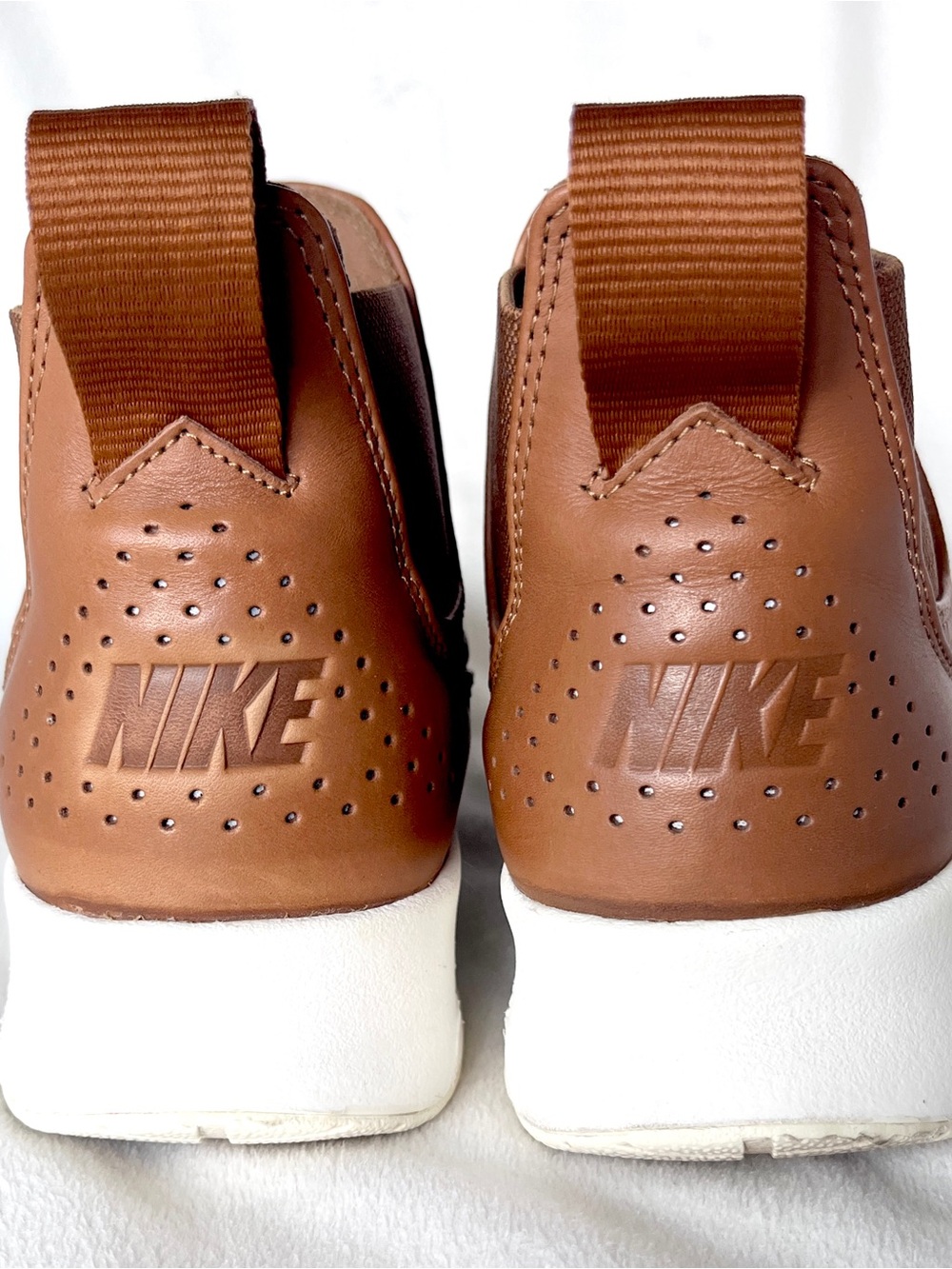Nike Air Max Thea Mid Ale Brown Leather Chelsea Sneaker Boots Size 6.5 - Picture 8 of 11
